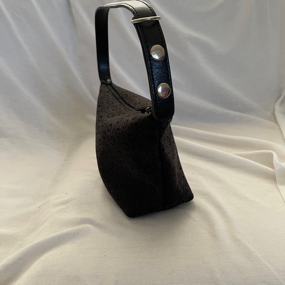 Guess Signature Handbag - Picture 3 of 4